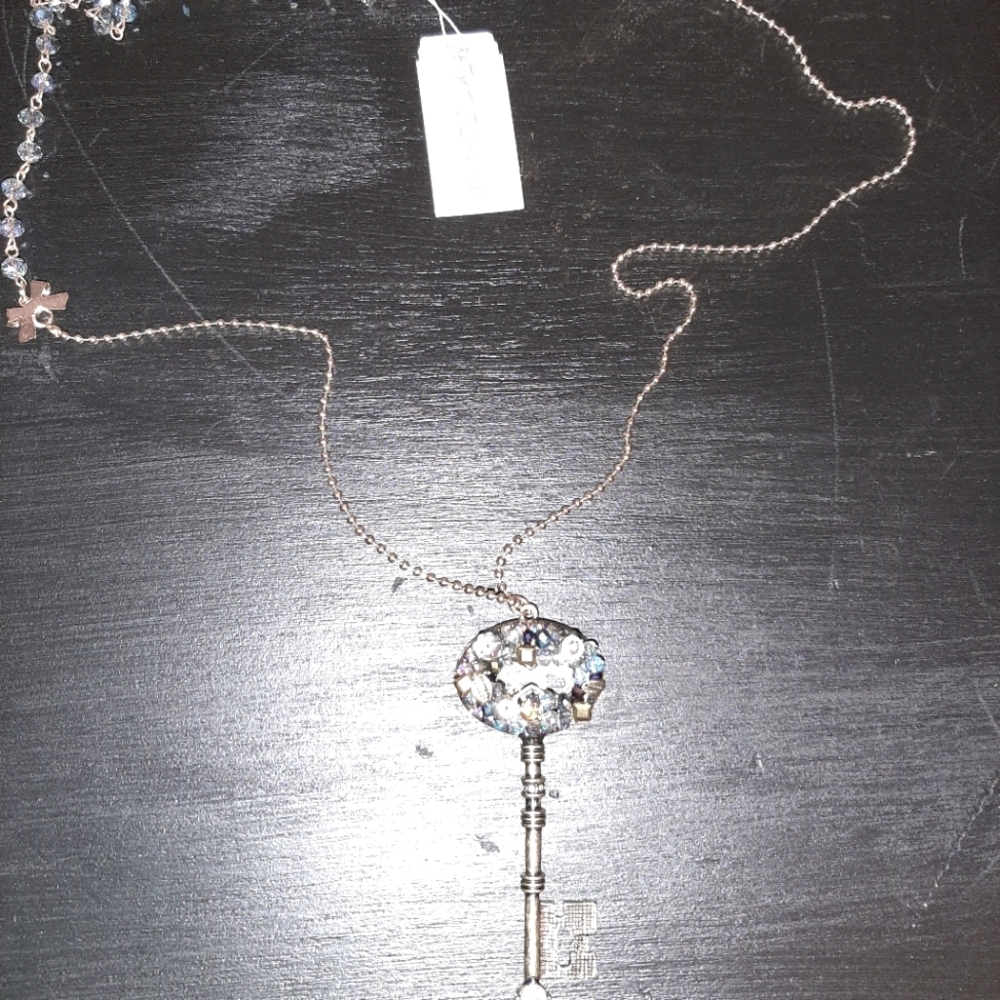 Betsey johnson key to your heart necklace